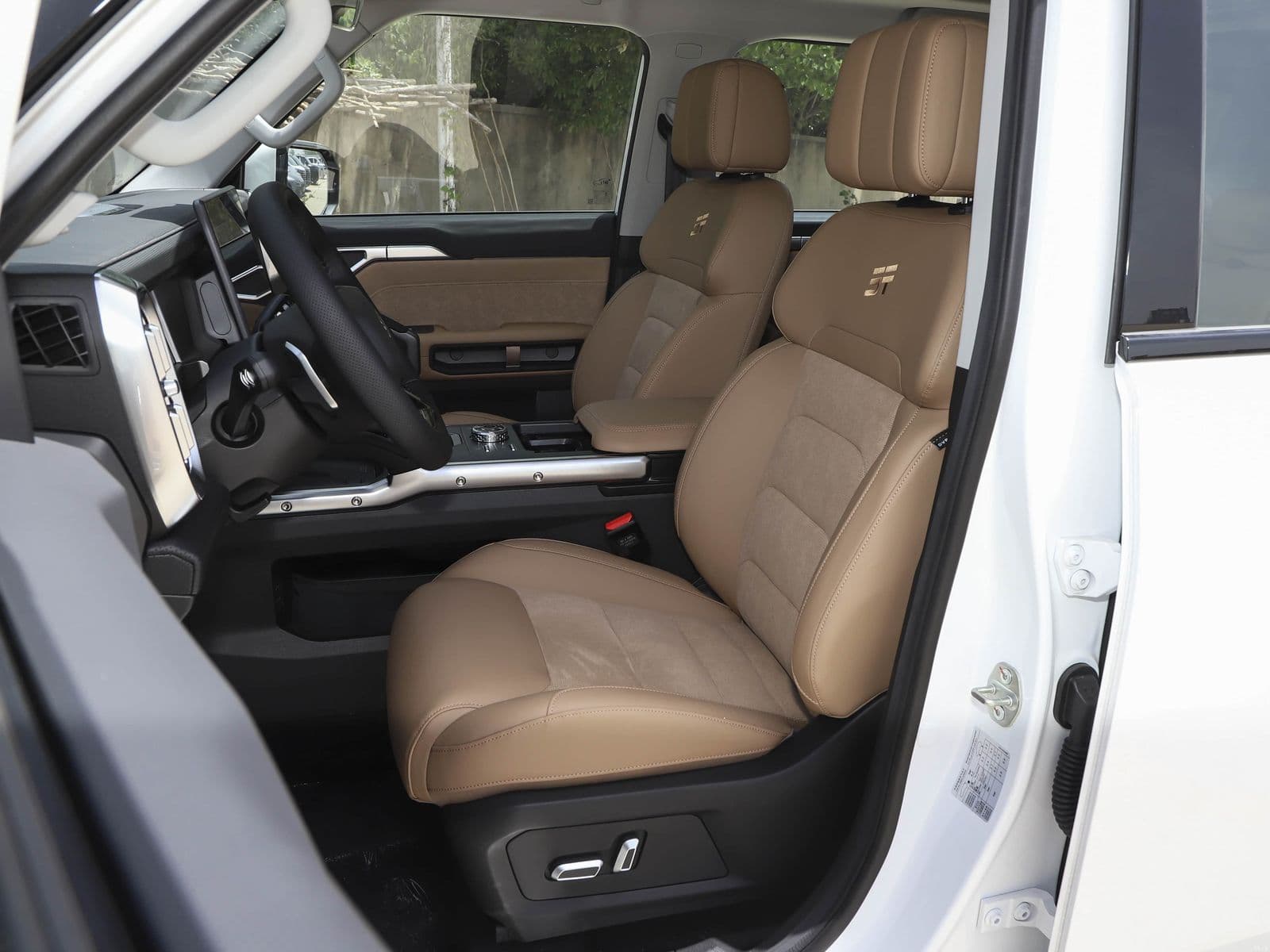 2025 Jetour T2 — Jetour T2 interior 3
